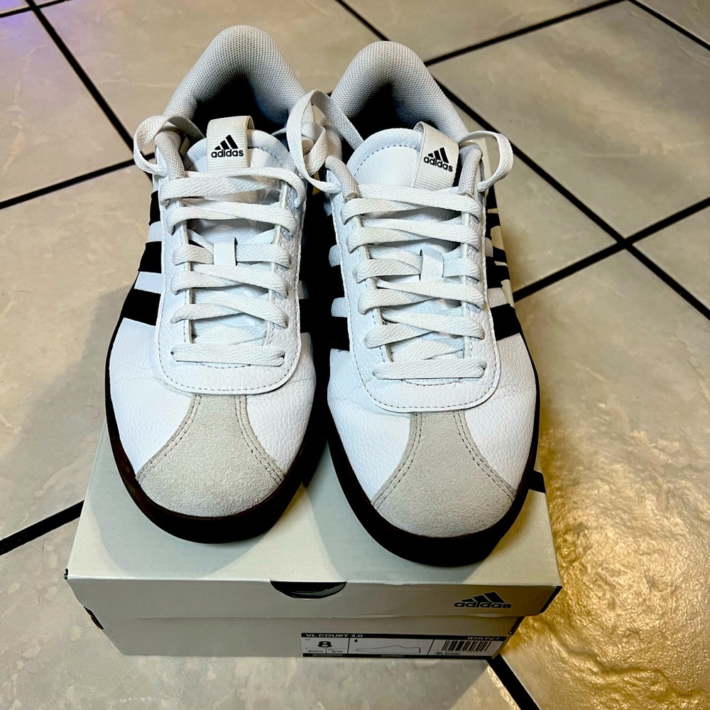 Adidas VL court sneaker